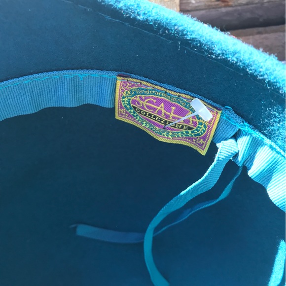 Ladies Scala Black Felt Cloche Hat with Flowers - Picture 4 of 4